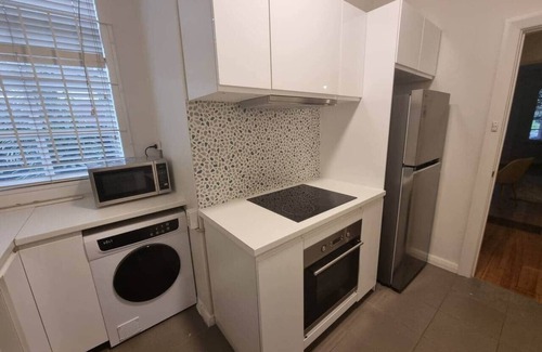 East Melbourne Appartement | Stylish Comfort on the Park