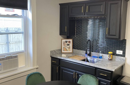 Brighton Park Appartement | Stylish comfortable 3BR with tons of natural light