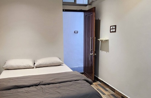 Pallavaram Lit Et Petit-Déjeuner | Stylish Comfy Room near Airport