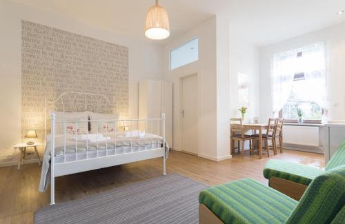Neukoelln Appartement | Stylish & Cosy Apartment in Berlin, WiFi