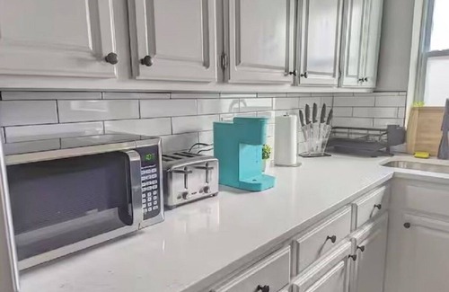 Potomac West Maison | Stylish & Cozy #1 8 mins to DCA & Washington DC