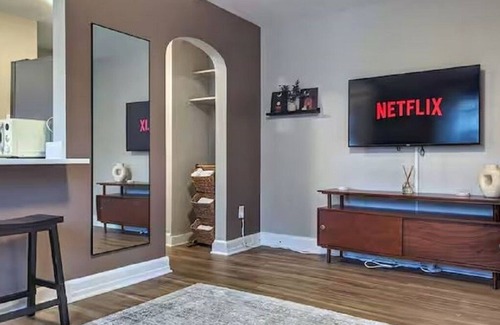 Potomac West Maison | Stylish & Cozy #2 8 mins to DCA & Washington DC