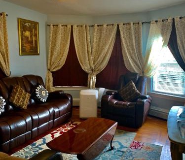 Pawtucket Appartement | Stylish, Cozy 2BR Private Apt, 2nd Floor, Scenic View, Well-Appointed, Near Providence, MA, RI Line, I-95 Access