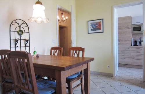 Kuhlungsborn Ost Appartement | Stylish vacation apartment with covered balcony, pets welcome