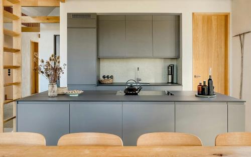 Grunow Maison | Stylish Design Retreat Near The Lake
