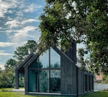 Grunow Maison | Stylish Design Retreat Near The Lake