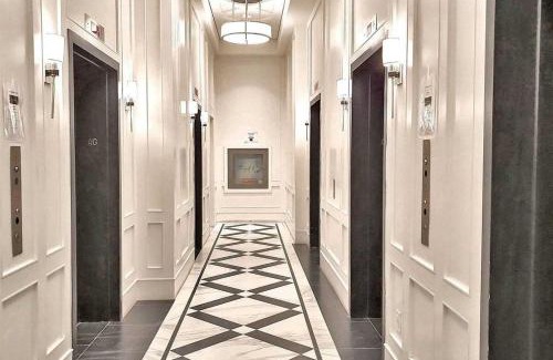 Bay Cloverhill Appartement | Stylish Downtown Toronto Residential Hotel