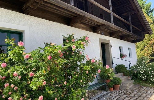 Grafenau Appartement | Stylish dream home (80 sqm) in a listed farmhouse