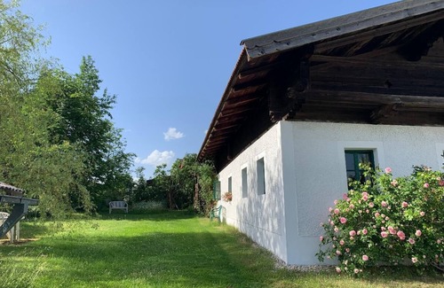 Grafenau Appartement | Stylish dream home (80 sqm) in a listed farmhouse