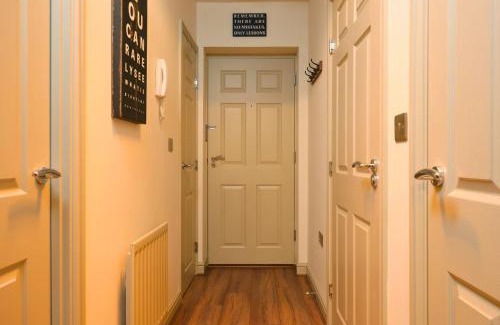 Malmesbury Appartement | Stylish Flat With Sofa Bed in Malmesbury!