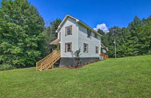 Fort Payne Maison | Stylish Fort Payne Retreat Hike and Rock Climb