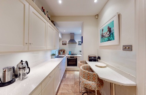 Courtfield Appartement | Stylish garden flat in prime South Kensington, SW7