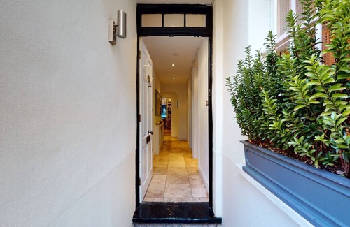 Courtfield Appartement | Stylish garden flat in prime South Kensington, SW7