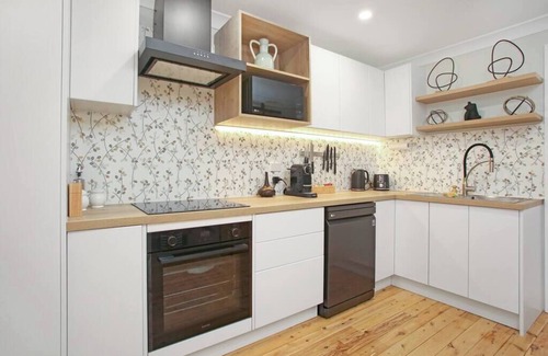 Belrose Appartement | Stylish Guesthouse in the Heart of Belrose