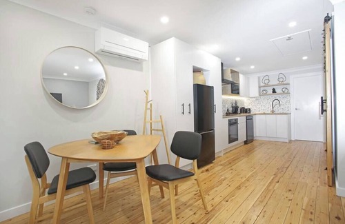 Belrose Appartement | Stylish Guesthouse in the Heart of Belrose