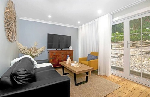 Belrose Appartement | Stylish Guesthouse in the Heart of Belrose