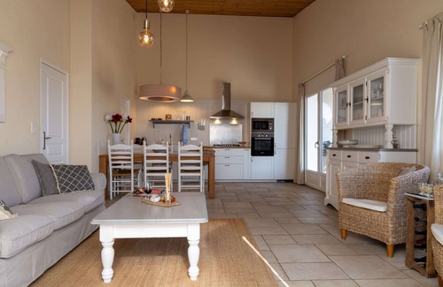 Raissac-sur-Lampy Maison | Maison de vacances élégante pour 6 w. piscine partagée et vue magnifique près de Carcassonne