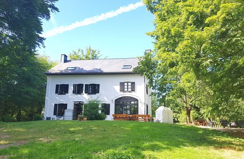 Bernister Maison | Maison de vacances spacieuse avec sauna à Malmedy