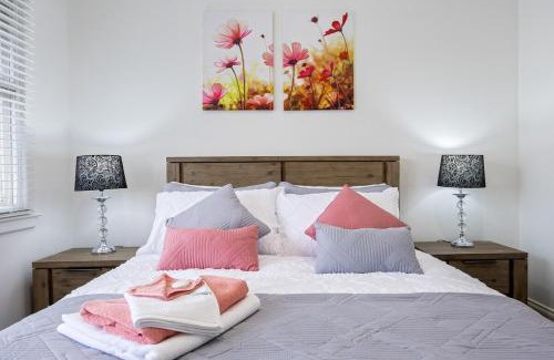 Ballarat Maison | Stylish Home 5min drive to Sovereign Hill & Lake Wendouree