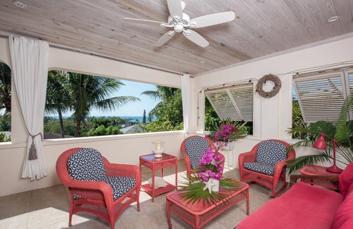 Nassau Maison | Stylish Home w/Sea & Sunset Views, Private Pool, Walk to Restaurants
