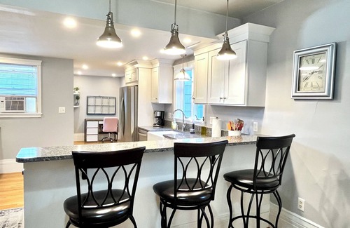 Wakefield Copropriété | Stylish home next to train to Boston, near Salem