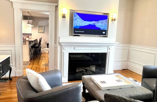 Wakefield Copropriété | Stylish home next to train to Boston, near Salem