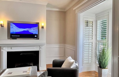 Wakefield Copropriété | Stylish home next to train to Boston, near Salem