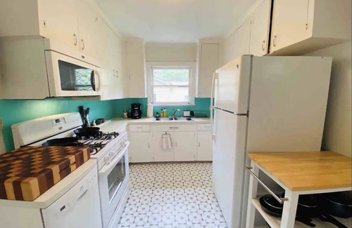 South Lamar Maison | Stylish home with pool and big yard in central Austin