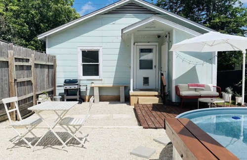 South Lamar Maison | Stylish home with pool and big yard in central Austin
