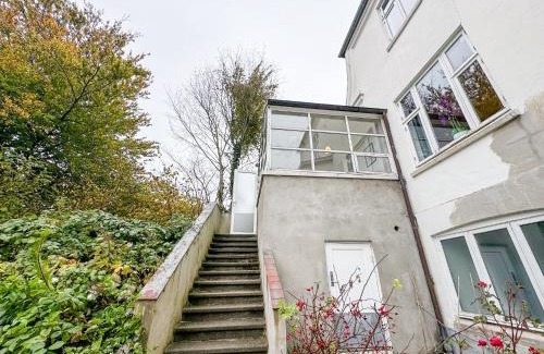 Abyhøj Appartement | Stylish house in Århus with private entrance