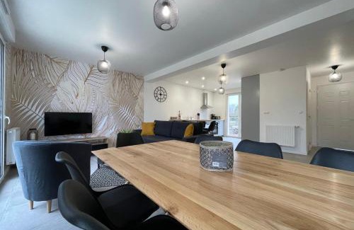 Esvres Maison | Stylish house near Chambray-lès-Tours