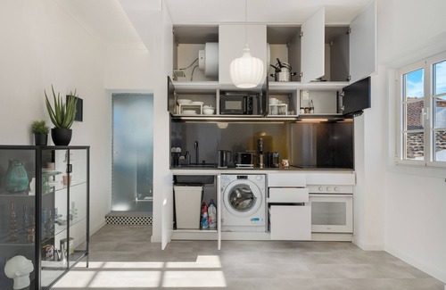 Evora Appartement | Stylish & Luminous, 2 Queen Size Beds, Historic Centre W/terrace
