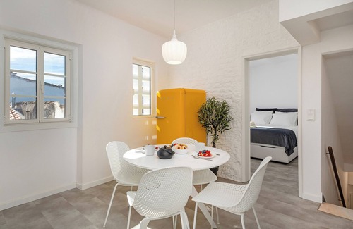 Evora Appartement | Stylish & Luminous, 2 Queen Size Beds, Historic Centre W/terrace