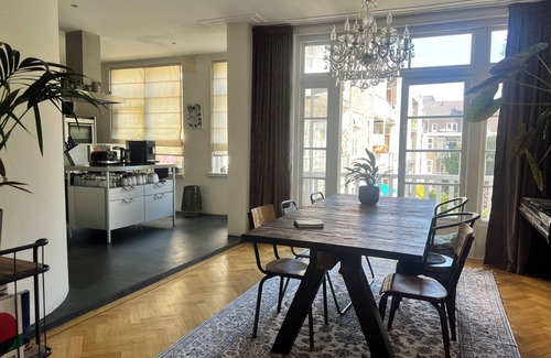 Scheldebuurt Appartement | Stylish & luxurious 3-BR apartment with roof terrace near RAI - also long term