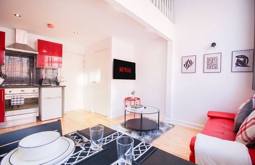 Birmingham City Centre Appartement | Mezzanine Apartment in Central Birmingham – 1 Min to Coach Station Pet-Friendly