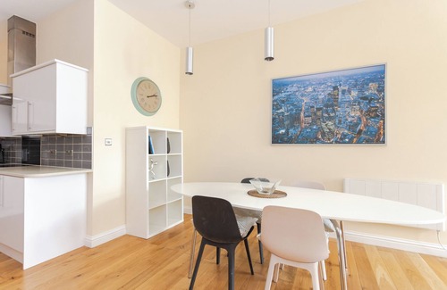 Peninsula Appartement | Stylish + modern 2 bedroom property in Greenwich!