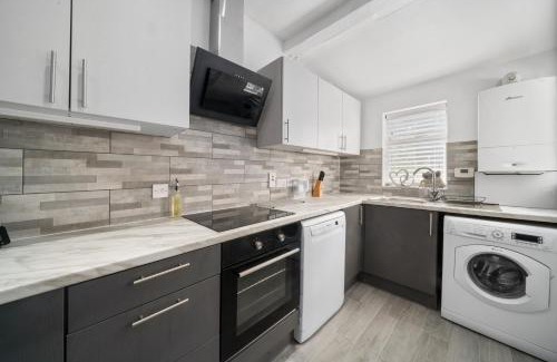 Bensham Manor Appartement | Stylish Modern 3 Bedroom Home with Garden