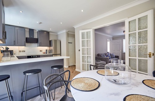 Norwich Maison | Stylish modern 3 bedroom with Ensuite - long stays welcome