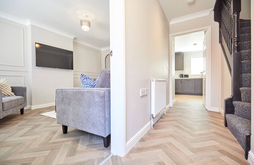 Norwich Maison | Stylish modern 3 bedroom with Ensuite - long stays welcome