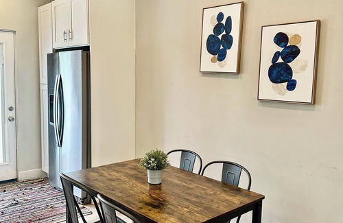 Columbus Maison | Stylish Modern 3BR 2 Bath Central Free Parking