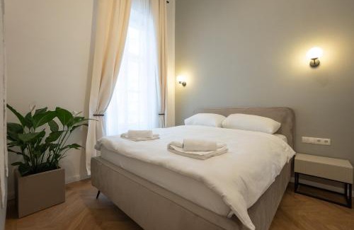 Alservorstadt Appartement | Stylish & Modern 90m2 Flat in Prime Location