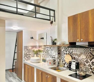 Nghia Đo Appartement | Stylish-Modern-Lakeside apartment