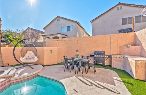 Spring Valley Villa | Stylish Modern Villa! 4 Bedrooms 2.5 Bath.