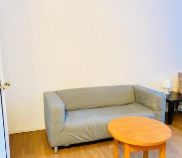 Downtown Montreal Appartement | Stylish Montreal Apartment: Comfortable Stay in the Golden Square Mile