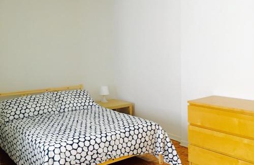 Downtown Montreal Appartement | Stylish Montreal Apartment Comfortable Stay in the Golden Square Mile