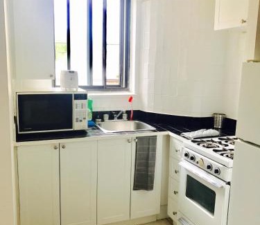 Downtown Montreal Appartement | Stylish Montreal Apartment Comfortable Stay in the Golden Square Mile