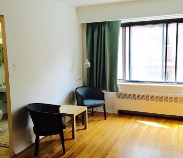Downtown Montreal Appartement | Stylish Montreal Apartment Comfortable Stay in the Golden Square Mile