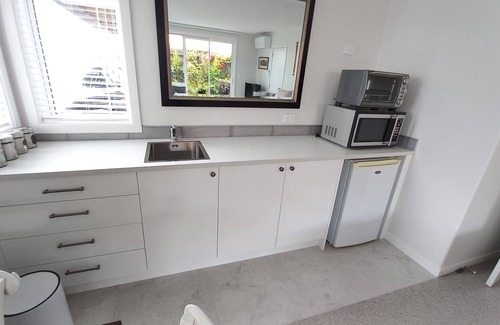 Tauranga Appartement | Appartement calme et élégant près de la ville et du mont