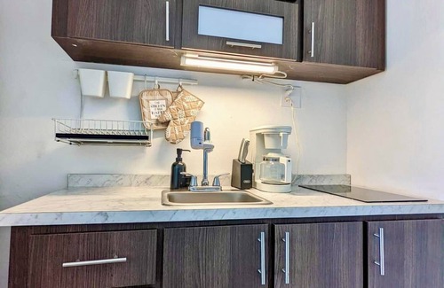 Arecibo Appartement | Stylish Ocean view w/ HotTub BBQ