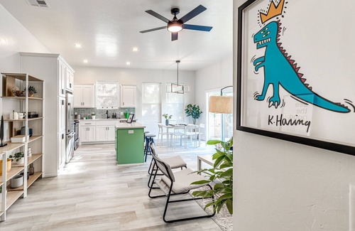 Central Oklahoma City Maison | Stylish OKC Duplex 2bed 2.5bath Unit B